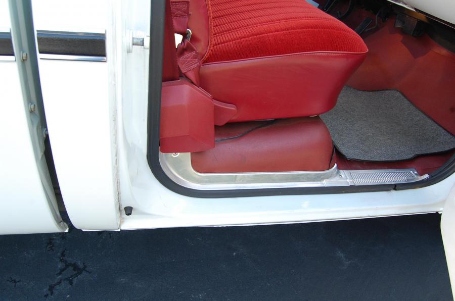 Детали интерьера Chevrolet C10 Scottsdale Sport Pickup 1979 года  (фото 50 из 58)